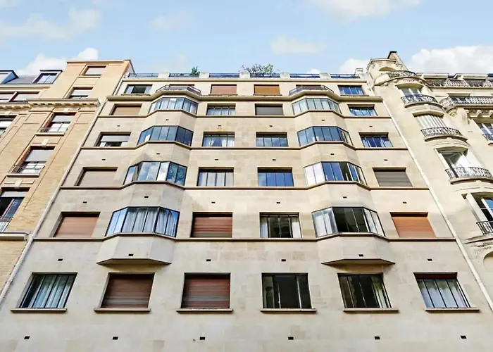 Bright Getaway Near Montparnasse باريس