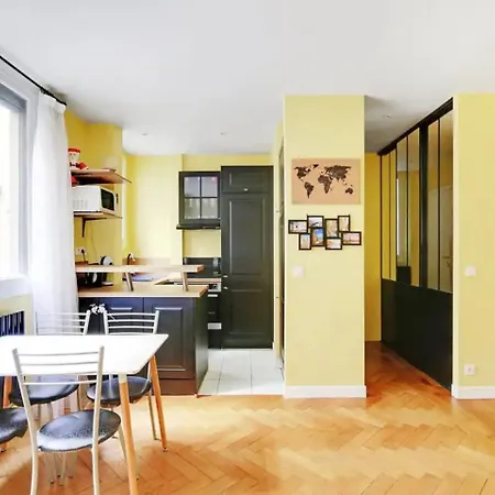 Homestay Bright Getaway Near Montparnasse